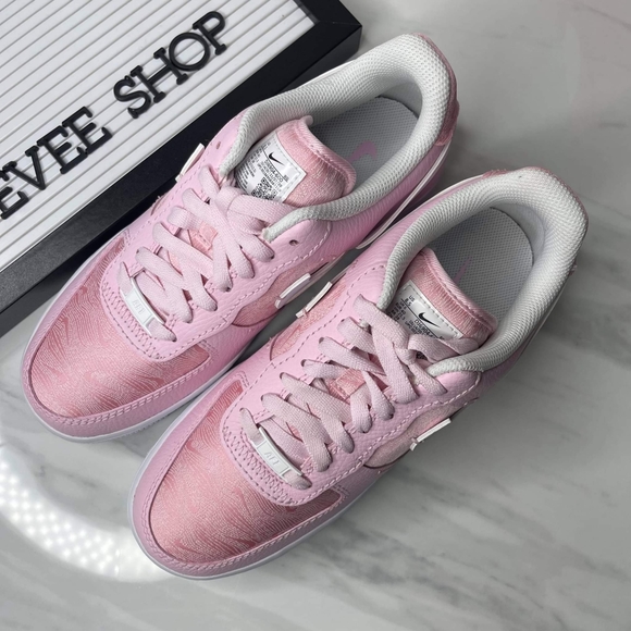 Nike Air Force - Pink 🌸💗🌸 - Picture 2 of 4